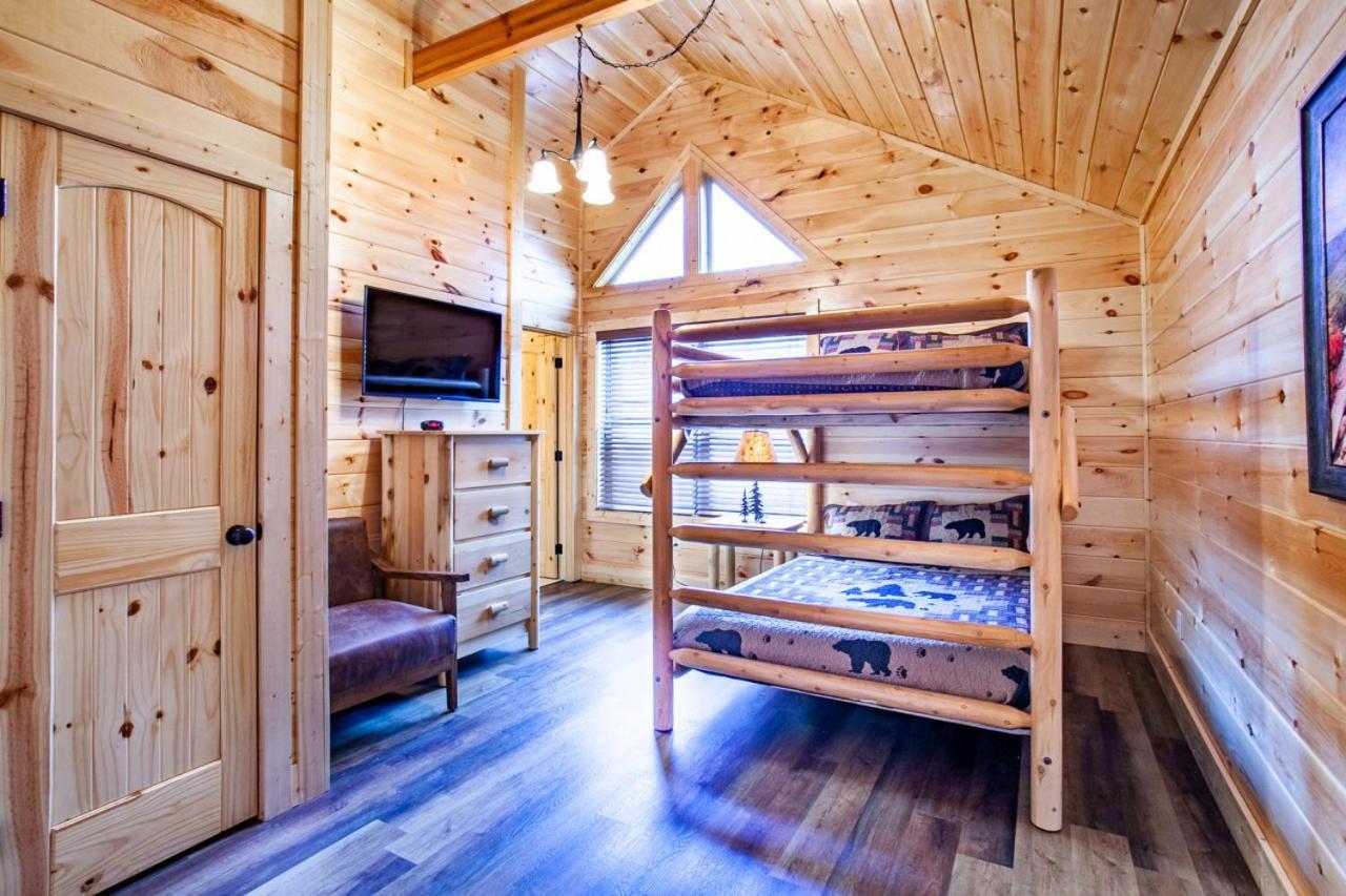 פיג'ן פורג' Swimming Bears Lodge 1 With Indoor Pool And Hot Tub מראה חיצוני תמונה